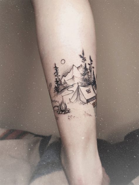 Tattoo Women Flower, Traveler Tattoos, Small Travel Tattoos, Natural Tattoos, Moutain Tattoos, Camping Tattoo, Adventure Tattoo, Tattoo Nature, Tattoo Time