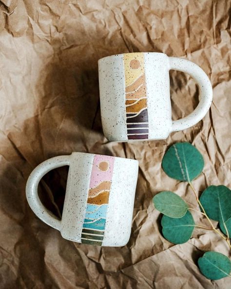 Cute Handmade Mugs - Handmade Ceramic Mugs on eco club Diy Keramik, Handmade Ceramic Mugs, Ceramic Cafe, Diy Pottery Painting, Mugs Handmade, Handmade Mugs, Tanah Liat, Pottery Painting Designs, Crystal Wine Glasses