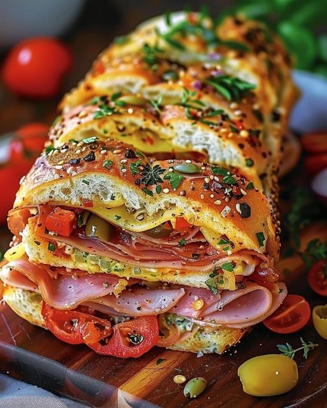 Sandwich Melts, Salad Italian, Muffuletta Sandwich, Olive Salad, Italian Meats, Buttered Noodles, Snacks Für Party, Easy Family Meals, Wrap Sandwiches