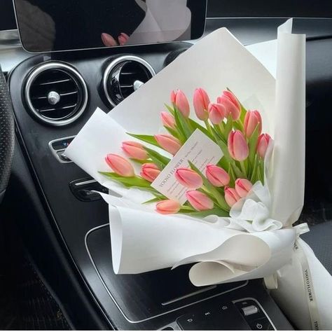 Tulip Artificial Bouquet, Bucket Tulip, Pink Tulips Bouquet, Friendship Flowers, Valentine Bouquet, Tiny White Flowers, Lily Bouquet, Bouquet Gift, Boquette Flowers