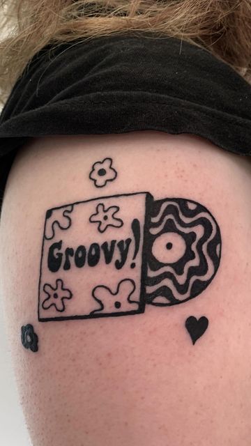 Stay Groovy Tattoo, Cute Patch Work Tattoos, Funky Tattoo Designs, Groovy Chick Tattoo, 70s Aesthetic Tattoo, Tattoo Reference Ideas, 60s Tattoo Ideas, Quirky Tattoos For Women, Hippy Tattoo Ideas