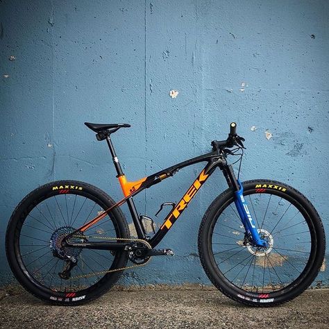 MTBirraExtreme no Instagram: “#mtbirraextreme #repost @paysonmcelveen” Trek Mtb, Biker Logo Design, Trek Mountain Bike, Kona Bikes, Xc Mountain Bike, Hardtail Mtb, Mt Bike, Mtb Downhill, Bicycle Mountain