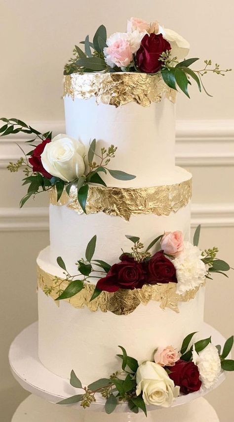 79 wedding cakes that are really pretty! Popular Wedding Cakes, Textured Cakes, Textured Wedding Cake, Small Simple Wedding, Budget Wedding Cake, Textured Wedding Cakes, Cakes Simple, Country Wedding Cakes, Flowers Simple