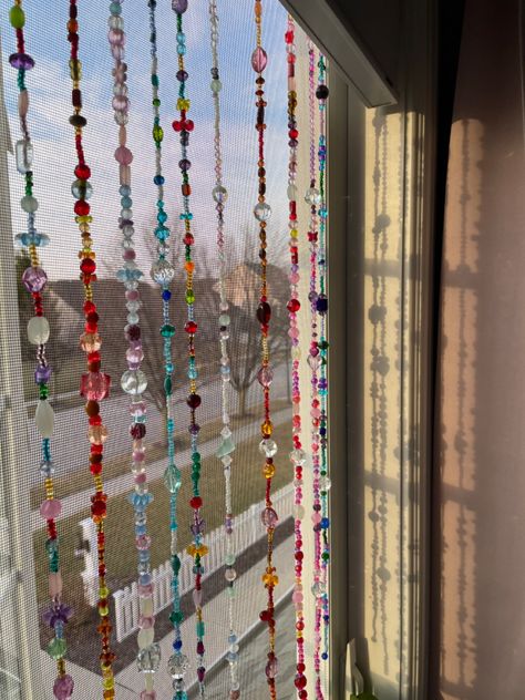 How To Decorate A White Wall, Door Beads Curtain Diy, Cozy Hippie Bedroom, Aesthetic Window Decor, Door Beads Curtain, Dorm Room Crafts, Room Door Decorations, Bead Curtain, Hippie Bedroom