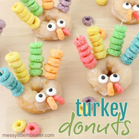 How much fun are these turkey donuts for your Thanksgiving table?! They are the PERFECT Thanksgiving treats for kids to make (and eat!) Thanksgiving Kid Breakfast, Turkey Snacks For Kids, Thanksgiving Food For Kids, Cute Thanksgiving Treats, Kids Thanksgiving Treats, Turkey Rice Krispie Treats, Thanksgiving Treats For Kids, Thanksgiving Turkey Treats, Turkey Desserts