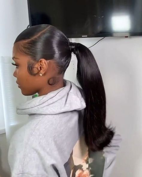 Sleek Braided Ponytail, Pretty Ponytails, Slicked Back Ponytail, Weave Ponytail Hairstyles, Sleek Ponytail Hairstyles, Black Ponytail Hairstyles, Side Ponytail, Hair Ponytail Styles, Hair Laid