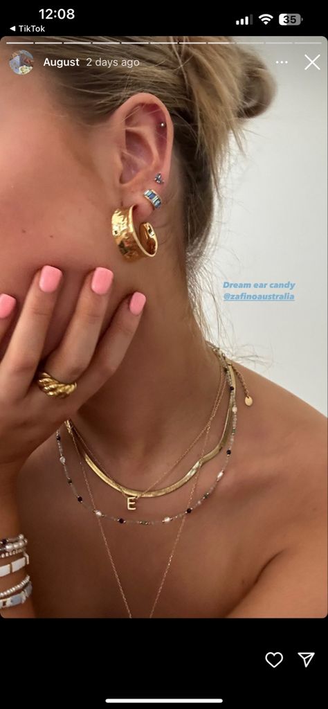 Emma Mac, Earring Stacks, Piercing Inspo, Jewelry Tattoo, Piercings Jewelry, Jewelry Accessories Ideas, Dope Jewelry, Jewelry Fashion Trends, Jewelry Essentials