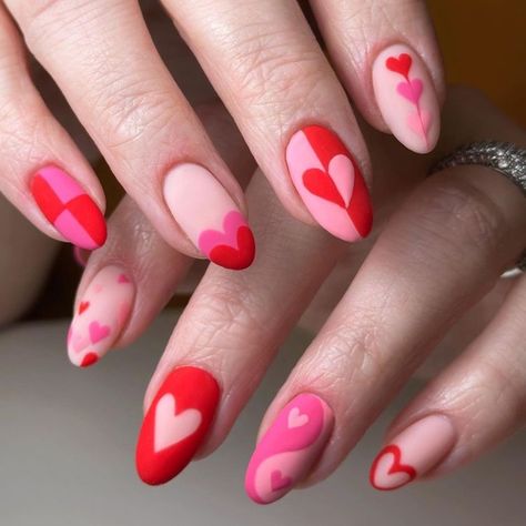 Delicate Valentines Nails, Valentines Themed Nails, Colorful Valentines Nails, Retro Valentines Nails, Red Pink Nails Design, Abstract Valentines Nails, Valentine's Nail Art, Lovecore Nails, Cute Valentines Nails Pink