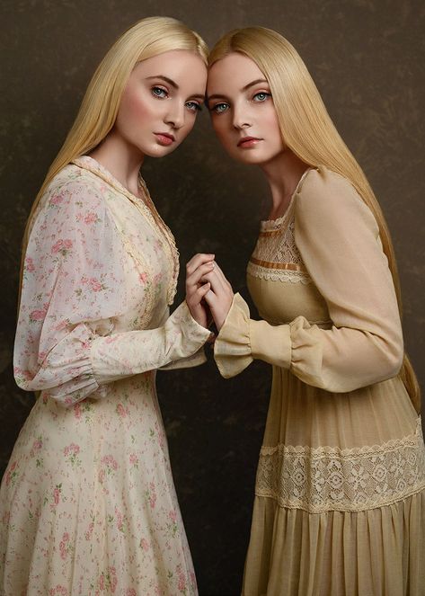 Twins Posing, Twin Models, My Account Page, Twin Photography, Sisters Photoshoot Poses, Sister Photography, Sister Poses, Sibling Poses, Twin Photos