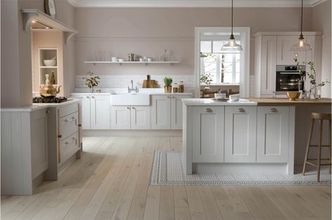 The Shaker Forest kitchen in Shadow from Wren Kitchens, which features a practical ceramic double Belfast sink surrounded by an engineered quartz worktop. Forest kitchen units as seen here cost around £4,000. Cashmere Kitchen, Forest Kitchen, Wren Kitchens, Wren Kitchen, White Shaker Kitchen, Kitchen Planner, Shaker Style Kitchens, Design Your Kitchen, Kitchen Installation