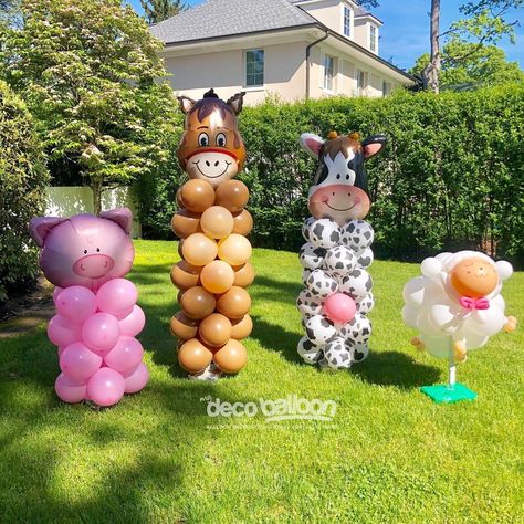 Barn Birthday Party, Cow Birthday Parties, Barnyard Birthday Party, Farm Theme Birthday, Farm Animal Party, Farm Animals Birthday Party, Farm Themed Birthday Party, Zoo Birthday, Rodeo Birthday