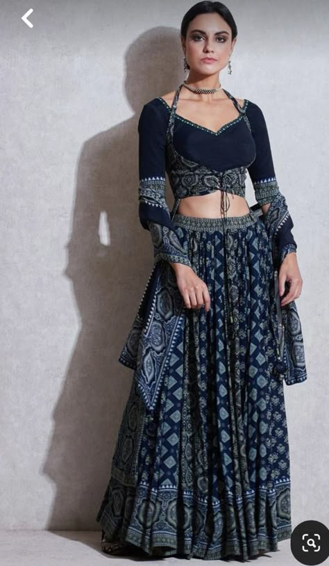 Indian Outfits Lehenga, Ritu Kumar, Salwar Kamiz, Choli Designs, Indian Dresses Traditional, Traditional Indian Outfits, Trendy Dress Outfits, Ghagra Choli, Sleeves Blouse