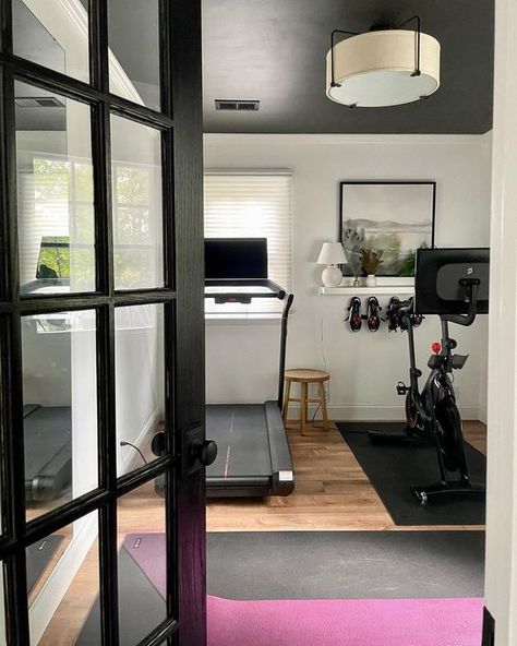 18 Genius Flex Space Ideas – Inspo for Designing Your Dream Room Family Room With Workout Space, Home Gym Playroom Combo, Guest Workout Room Combo, Guest Room Workout Room, Gym Office Design, Gym Guest Room Combo, Living Room Gym Combo, Treadmill In Living Room Ideas, Office And Gym Combo Small Spaces