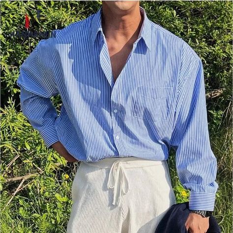 Delivered what was promised!! Seasons Craft, Shirt Korean Style, Oversized Striped Shirt, Fashion Japanese, Shirt Korean, Fit Fashion, Blazer Shirt, Clothing Material, Vertical Stripes