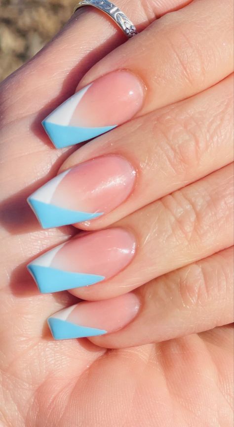 Sky Blue French Tip Nails Square, Light Blue French Tip Nail Designs, White And Blue French Nails, French Nails With Blue Design, Blue Nails White Tips, French Tip And Solid Nails, Dark Blue And Light Blue Nails, Trendy French Tip Nails Coffin, White And Blue French Tip Nails