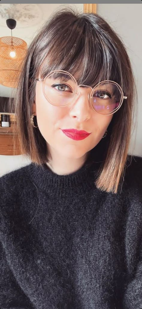 Straight Short Bob With Bangs, Short Hair Cuts For Women With Fringes, Fringe Bangs With Bob, Bob With Curtain Bangs Straight Hair, French Bob Glasses, Bob Bangs Glasses, Straight Bangs Short Hair, Short Bob With Side Swept Fringe, Fringe With Glasses