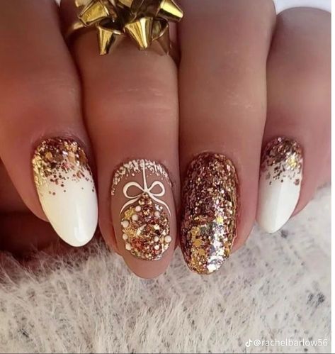 New Years Eve Nails, Christmas Gel Nails, Her Nails, Christmas Nail Art Designs, Christmas Nails Acrylic, Winter Nail Designs, Festival Nails, New Year's Nails, Xmas Nails