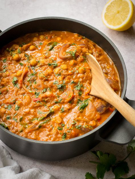 This rich and creamy chickpea and lentil curry is hearty, filling and ready in 20 minutes! A delicious weeknight dinner from storecupboard ingredients. Lentil Chickpea Recipes, Lentil Tomato Curry, Lentil And Chickpea Curry, Lentil Chickpea Curry, Chickpea And Lentil Recipes, Chickpea Lentil Curry, Lentil Recipes Crockpot, Chickpea Lentil, Beans Recipe Crockpot