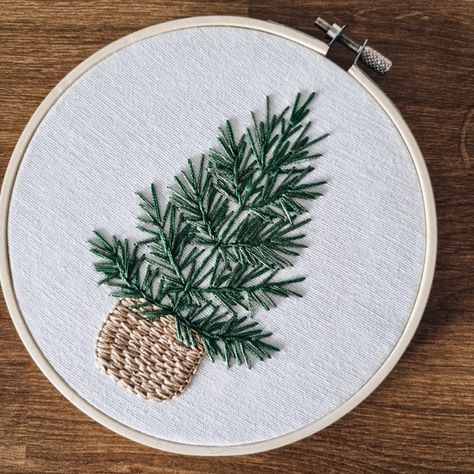 Holiday embroidery patterns