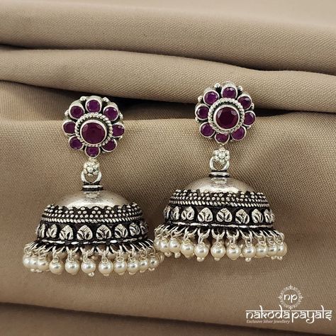 Jumkhas Aesthetic, Jhumka Earrings Aesthetic, Silver Jhumkas Indian, Jhumkas Aesthetic, Capsule Wardrobe Jewelry, Silver Jhumkas, Ethereal Jewelry, Nose Ring Jewelry, Oxidized Earrings