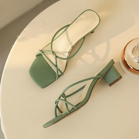 pearl - Fashion shoes trends, news and celebrity styles - Pastel Green Dress Aesthetic, Green Aesthetic Shoes, Green Accessories Aesthetic, Green Heels Aesthetic, Pastel Green Heels, Green Shoes Aesthetic, Soft Green Outfit, Green Sandals Heels, Green Fashion Aesthetic