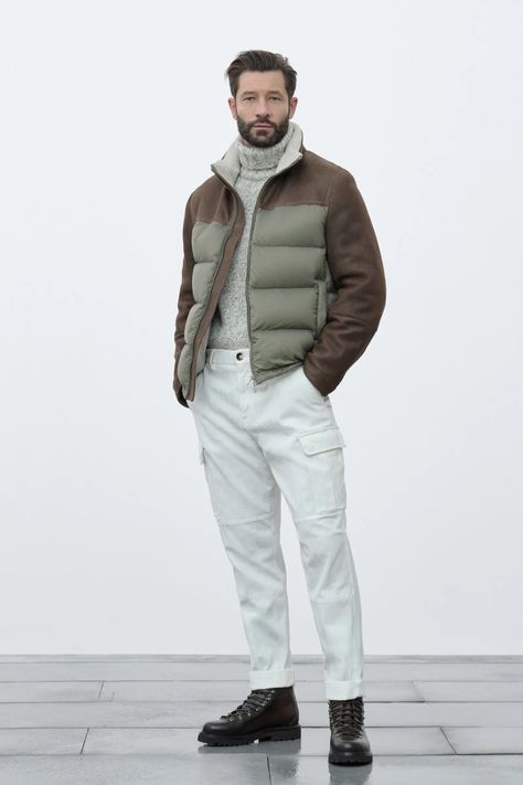 Mens Fall Fashion 2022, Muted Outfits, Menswear 2022, Best Winter Outfits Men, Fw 2022, Hiking Boots Outfit, White Cargo Pants, Winter Knitwear, Grey Cargo Pants