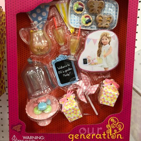 Toy Caboodle on Instagram: “Take a look at this cute #ourgenerationdoll set! Only @target #ourgeneration #ourgenerationdolls #toys #americandolls #toycollector…” Cakes Butterfly, Garden Party Food, Our Generation Doll Accessories, Paper Windmill, Webkinz Stuffed Animals, Party Food Decor, Og Dolls, Baby Alive Food, Doll Kitchen