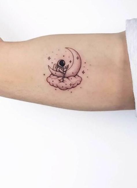 Tattoos For Women On Thigh, Astronaut Tattoo, Planet Tattoos, Shape Tattoo, Gaming Tattoo, Pattern Tattoo, Little Tattoos, Small Tattoo, Tattoo Models