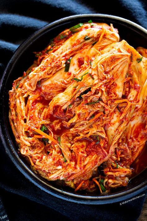 Aesthetic Kimchi, Kimchi Aesthetic, Cabbage Kimchi, Korean Chili Flakes, Korean Kimchi, Korean Side Dishes, Korean Food Recipes, Pickled Cabbage, Kimchi Recipe