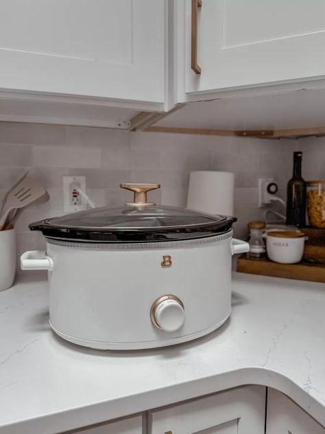 Who said a crockpot can’t be cute too? 😆 obsessed with this white went gold crockpot from the drew barrymore beautiful collection at Walmart! Kitchen organization tips and tricks with budget friendly lifestyles. From a self taught DIY mama who learned how to DIY with a kitchen remodel you can do any home project that you set your mind to and have the DIY supplies needed for the project. Comestayawhile is the place to learn budget friendly real authentic DIY for your home. Cute Crockpot, Beautiful By Drew Barrymore Kitchen, Drew Barrymore Kitchen, Drew Barrymore Beautiful, Walmart Kitchen, Kitchen Organization Tips, Crock Pots, Self Taught, Walmart Finds