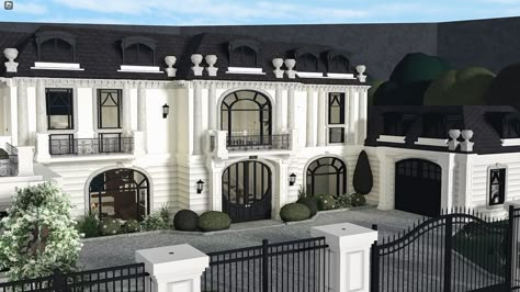 Luxury house✨⚜️ Value: - Plot data: - Gamepass: multiple floor, advanced placement, transform plus, basement Color wheel: necessary there’s no speebuild for this one but this build deserves a special place on my insta. it’s just so gorgeous rich💸 DM me for a build! I accept paypal🫧 #bloxburg #bloxburghouse #bloxburgbuilds #bloxburgbuild #bloxburghouses #bloxburgroblox #bloxburgbuilder #bloxburgideas #bloxburginspo #bloxburgexterior #bloxburgluxuryhome #bloxburgmansion #bloxburgmodernhouse... Bloxburg House Ideas Rich, Classy Bloxburg House, Luxury House Bloxburg, Bloxburg House Front Yard, Luxury Bloxburg House, Roblox Bloxburg House Ideas Mansion, Old Money Bloxburg House, Rich Bloxburg House, Bloxburg Homes Exterior