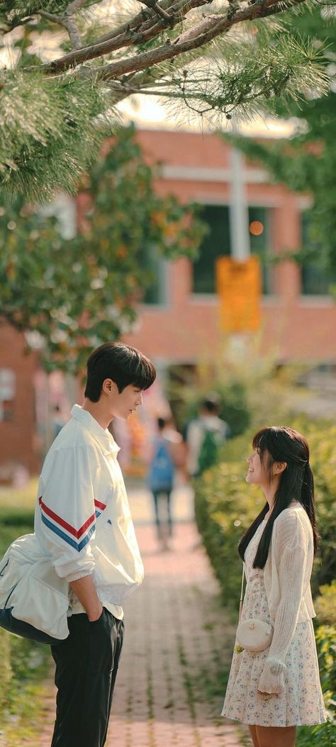 Kim Hye Yoon Byeon Woo Seok Wallpaper, Beyon Woo Seok Wallpaper, Byeon Woo-seok Wallpaper Hd, Woo Seok Byeon Wallpaper, Beon Wo Seok Wallpaper, Sun Jae Lovely Runner Wallpaper, Byeon Woo Seok And Kim Hye Yoon, Beon Wo Seok, Korean Couple Wallpaper