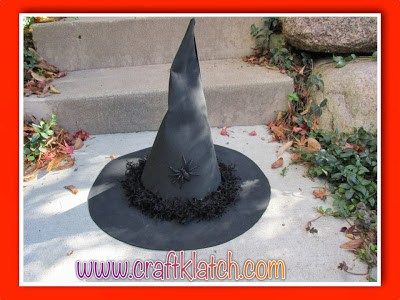 witch hat pic 3 Witch Hat Craft, Make A Witch Hat, Diy Witches, Witches Shoes, Witch Brooms, Solitary Witch, Witch Dolls, Felt Witch Hat, Diy Witch