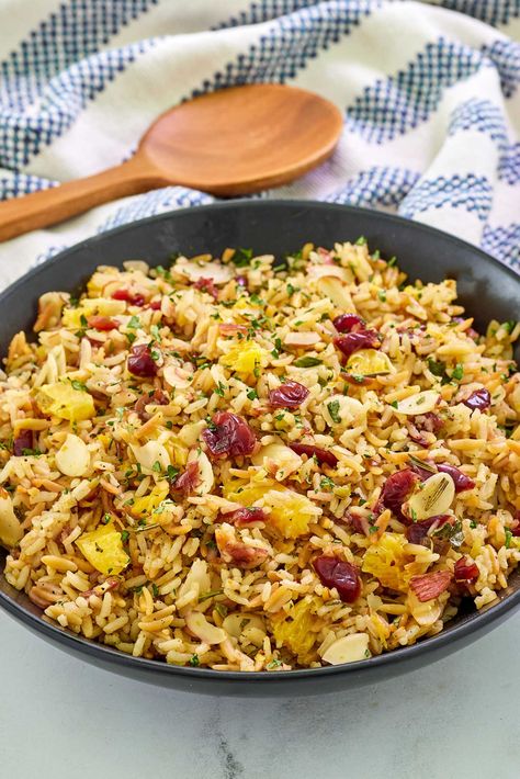 Cranberry Rice Pilaf, Holiday Rice Recipes, Thanksgiving Rice Recipes, Christmas Rice Recipes, Thanksgiving Rice, Holiday Rice, Cranberry Rice, Orange Rice, Christmas Rice