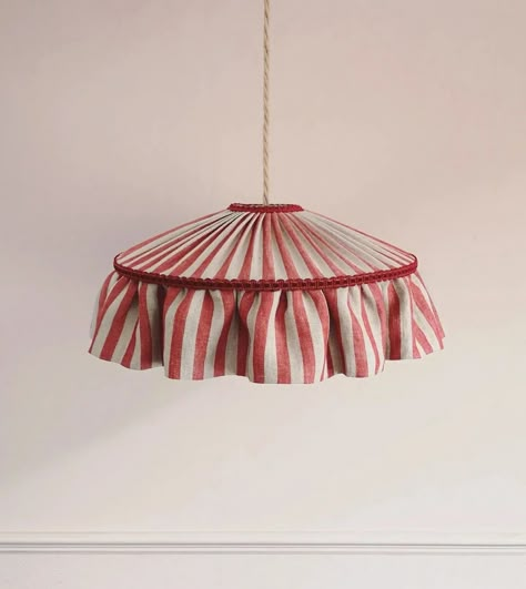 Hantverk Diy, Diy Lampe, Red And Beige, Gold Silk, Handmade Fabric, My New Room, 인테리어 디자인, Lampshades, Home Inspo