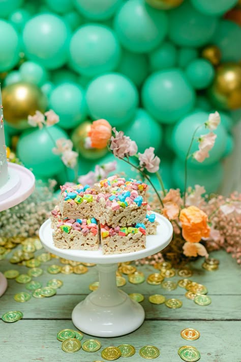 Saint Patrick’s Day Birthday, Saint Patricks Day 1st Birthday, St Patricks Birthday Cake Ideas, At Patrick’s Day Birthday, St Patricks Day Kids Party Ideas, At Patrick’s Day Birthday Party, Girly St Patricks Day Party, St Patricks Day Themed Party, Saint Patrick’s Day Birthday Party