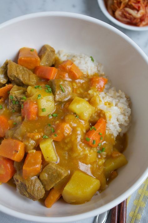 I love the fall. The weather is getting cooler, my slow cooker happily takes its semi-permanent place on my kitchen counter while my oven always seems to be occupied roasting something. There are a handful of comfort food dishes that I crave this time of year, and this Korean Curry Rice is one of them. Korean Curry, Curry Rice Recipes, Mapo Tofu, Korean Cooking, Curry Rice, Korean Dishes, Weeknight Dinner Recipe, Asian Cooking, Asian Dishes