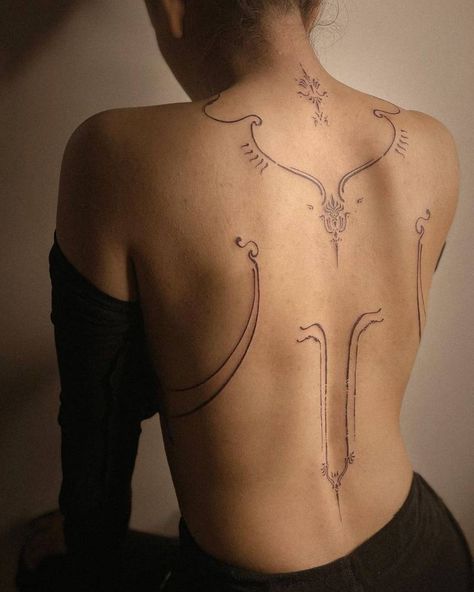 Spine Tattoo Ideas, Tato Minimal, Spine Tattoos For Women, Spine Tattoo, Back Tattoo Women, Spine Tattoos, Dream Tattoos, Elegant Tattoos, Back Tattoos