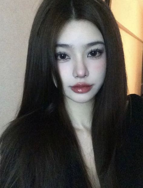 #asian #makeup #Japan #china #Korea #Japan #korean #chinese #makeup #makeupinspiration #douyinmakeup #aesthetic #asian #makeupoftheday #trending #viral Xiaohongshu Makeup Dark, Chinese Makeup Black Women, Vampire Douyin Makeup, Uzzlang Makeup Look, Dark Korean Makeup, Red Douyin Makeup, Soft Dark Makeup, Dark Douyin Makeup, Dark Red Makeup