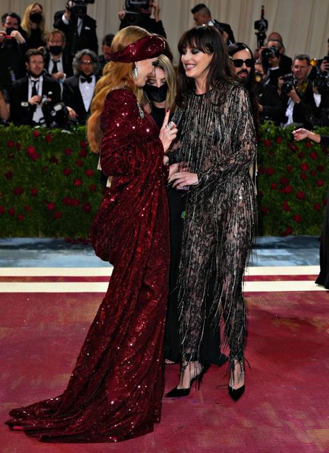 A Lexicon Of Fashion, Dakota Johnson Style, Adele Exarchopoulos, Jessica Chastain, Dakota Johnson, Dress Clothes, American Fashion, Jamie Dornan, To The Moon