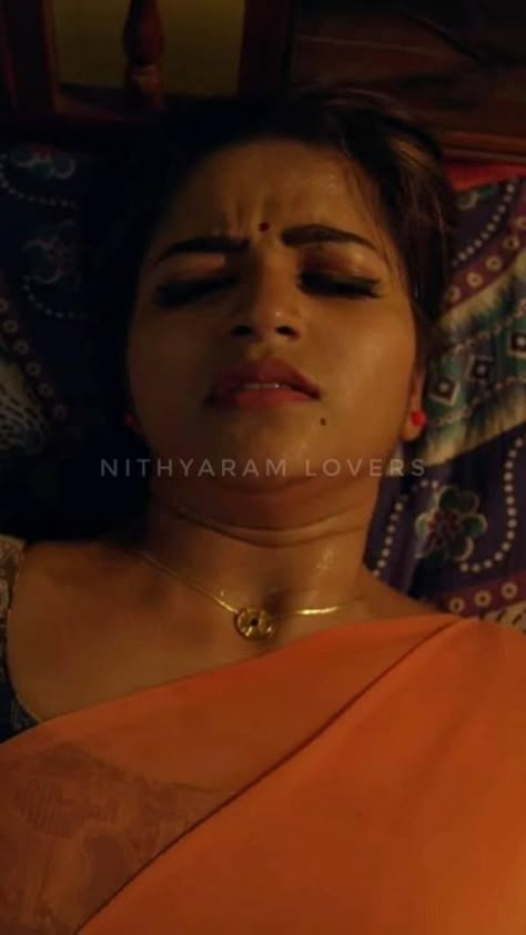 Nithya Ram Hot Back, Nithya Ram Hot Expression, Nithya Ram Hot Photos, Gouri Kishan, Nitya Ram, Actress Expression, Nithya Ram, Indian Women Painting, Actress Hairstyles