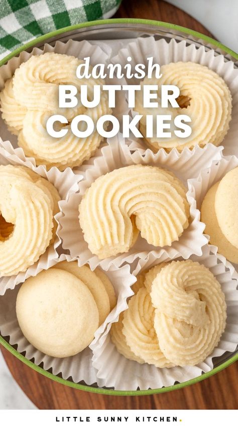 Danish Butter Cookies Danish Butter Cookie Recipe, Butter Cookie Recipe Christmas, Danish Butter Cookies Recipe, Recipe Christmas Cookies, Cookie Recipe Christmas, Homemade Danish, Melt In Your Mouth Cookies, Danish Cookies, Cookie Gift Boxes