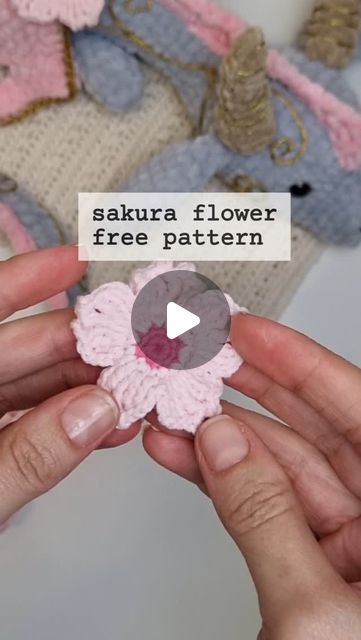 Sakura Crochet, Sakura Flower, Flower Crochet, Crochet Lovers, Crochet Flowers, Handmade With Love, Free Pattern, Crochet, Flowers