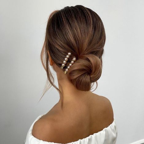 Low Bun with Pearl Barrettes Wedding Low Bun Short Hair, Straight Hair Updo Wedding, Wedding Updo For Straight Hair, Classic Updos For Medium Length Hair, Wedding Hairstyles For Thinning Hair, Wedding Guest Hairstyles Fine Hair, Loose Low Bun Wedding Hair, Updo For Thinning Hair, Modern Updo Hairstyles