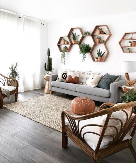 We've Spent All Day Dreaming About These 8 Living Room Wall Decor Ideas (Don't Judge) | Hunker Reka Bentuk Bilik Tidur, Living Room Wall Decor Ideas, Room Wall Decor Ideas, Wall Decor Ideas, Living Room Wall Decor, Room Decorations, Living Room Decor Apartment, Decor Minimalist, Boho Living Room