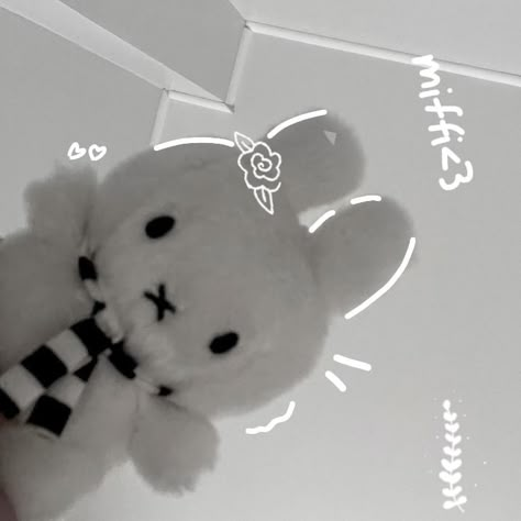 Cute Miffy Pfp, Miffy Icon Black, Cute Miffy Wallpaper, Miffy Black And White, Black And White Aesthetic Pfp, Miffy Widget, Soft Acubi, Miffy Pfp, Miffy Cute