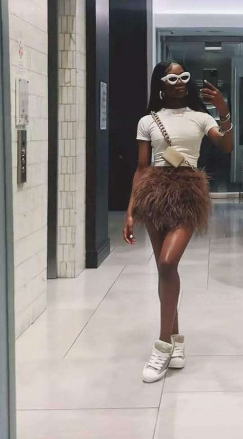 Feather Skirt Outfit Black Women, Tapestry Outfit Black Women, Designer Outfits Black Woman, Boujee Outfits, Cute Birthday Outfits, Pretty Girl Outfits, Streetwear Fashion Women, Dressy Outfits, Cute Swag Outfits