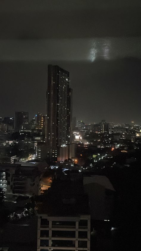 Cebu At Night, Cebu City Aesthetic, Ig Post Ideas, Cebu City, Dark City, City Night, Aesthetic Dark, Ig Post, City Aesthetic