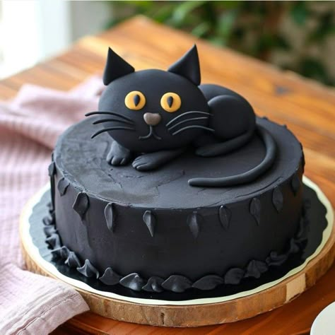 Black Cat Cake, Super Torte, Amazing Food Decoration, Creative Baking, Dog Cakes, Cake Decorating Designs, Cat Cake, Baking Project, Novelty Cakes