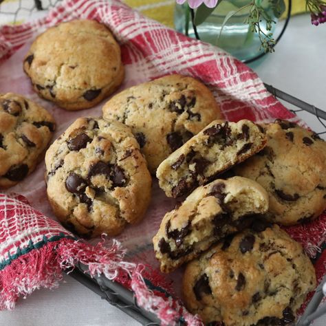 Ultimate Chocolate Chip Cookies by Kardea Brown Brown Chocolate Chip Cookies, Brown Desserts, Delicious Miss Brown Recipes, Kardea Brown Recipes, Miss Brown Recipes, Delicious Miss Brown, Ultimate Chocolate Chip Cookies, Soft Chocolate Chip Cookies Recipe, Kardea Brown